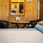 Deodar Homestay Dakbangla-Kufri