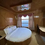 Hotel Amar Palace
