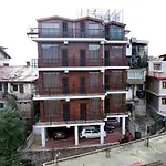 Hotel O Lords Villa