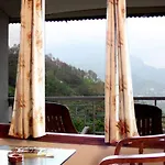 Hotel Falcon Crest-Kandaghat