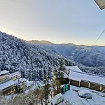 Frosty Woods Homestay