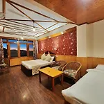 Hotel Pineview Shimla