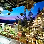 Hotel Ganga Near Mall Road