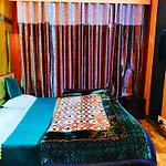Hotel Kanha