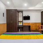 Itsy Hotels Avantika With Forest View