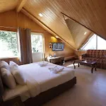 Kvr Clarks Inn, Kufri