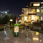 Hostie Imperial Chalet-3 Bhk Mountain Villa, Chail