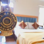 Maywood Hotel