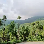 Hill Side Inn