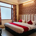 The White House - A Four Star Luxury Hotel