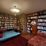 Saffronstays Ekam, Chail - Forest Villa Near Chail Cricket Ground