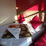 Hotel King Palace - Nature-Valley-Luxury-Room - Prime Location With Parking Facilities