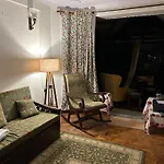 2 Bedrooms Duplex With Free Parking & Wifi