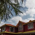 Pet Friendly Summer House Cottage