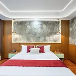 Alaya Stays 6 Bhk With Garden - Evaara Woods Hilltop