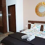 Brother\'S Nest