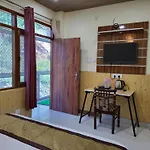 Vintage Woods Inn