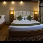 Hotel The Golden Paradise