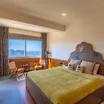 Stayvista At Nook - Elysium Estate 2 Bedroom Cottage With Hill View, Lawn