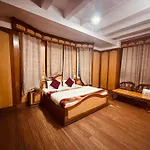 Ganga !! Near Mall Road !! Budget Friendly !!