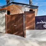 Sunday Premium 5 Bhk Villa Mihika, Shimla