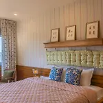 Stayvista At Mist - Elysium Estate With Wifi, Bonfire