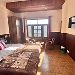 Residence Inn Homestay