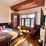 Residence Inn Homestay