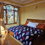 Tranquil Lippa Retreat
