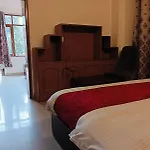 Aston Hills - Luxury Comfort !! Travellers Delight !! Budget Friendly !! Prime Location !! Guest Favourite