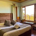 Elena Sridhi Hotel