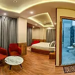 Hotel Divine Hill