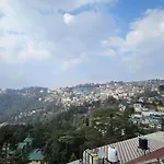 The New Pankaj-Newly Renovated-Near Mall Road- Free Pickup From Railway Station Simla