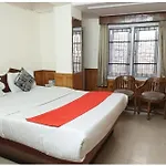 Budget Hotel - A P A S A R A - Near Tourism Lift - Baba Bhalku Rail Museum- Hygiene & Spacious Room - Best Budget Hotel