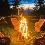 Staycation Premium Mud House With Balcony Mashobra - A Nature Retreat