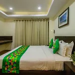 Treebo Maharaja, Near Mall Road