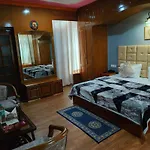 Maha Maya B&B Near Kali Bari Temple