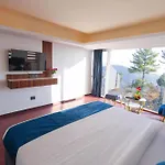 Hotel White Castle