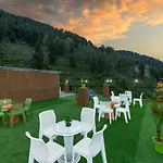 The Summer Retreat Kufri I Charvi Hotels I Party & Music I Sky Bonfire I By Exotic Stays