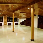 The Grand White By Parfait