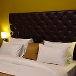 The Best Nest