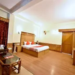 Oyo 5268 Hotel Himland East