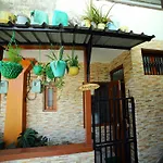 Oyo 12794 Home Luxurious 1Bhk Boileauganj