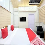 Oyo 13110 Home Valley View 3Bhk Panthaghati