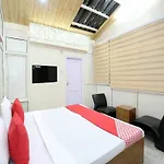 Oyo 13110 Home Valley View 3Bhk Panthaghati