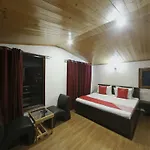 Oyo 13281 Home Boutique 3Bhk Villa Kasumpti