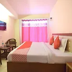 Oyo 8439 Hotel Howard