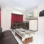 Oyo Home 10404 3Bhk The Mall Shimla