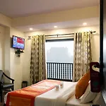 Oyo Rooms 055 Mall Rd Tourism Lift