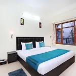 Oyo Home 10869 2Bhk Kaithu Shimla